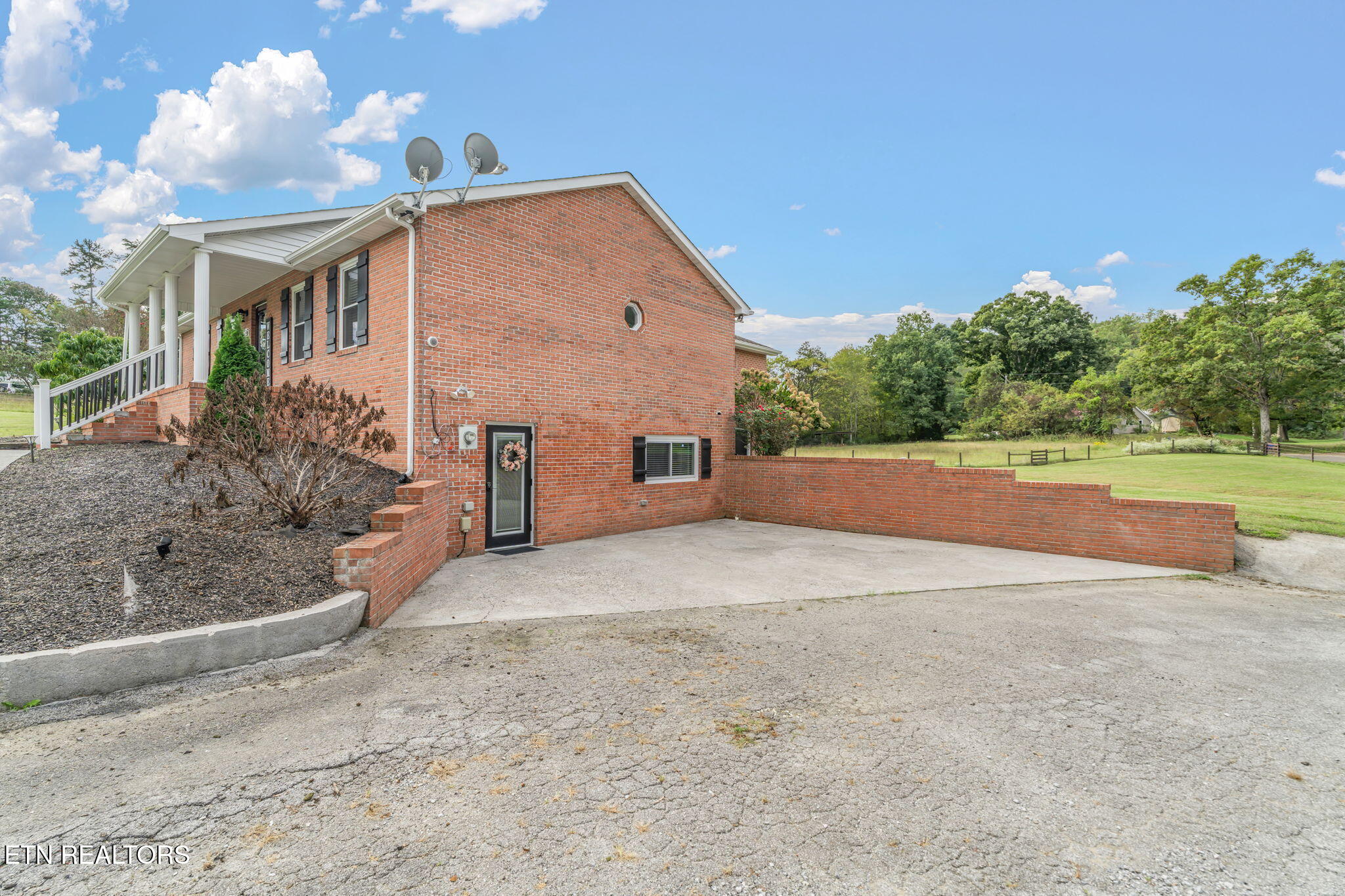 4853 Shady Road Strawberry Plains, TN 37871 - Photo 26 of 30 Separate Lower level entry