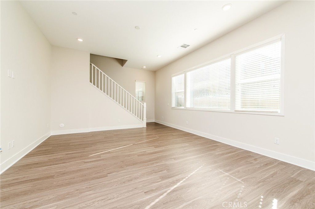 631 Cardona Lake Forest, CA 92630 - Photo 12 of 38