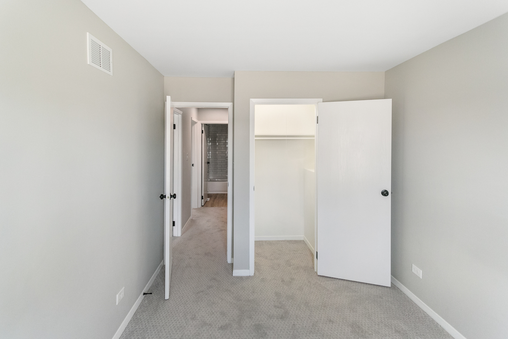 18200 Fountainbleau Drive Hazel Crest, IL 60429 - Photo 16 of 21