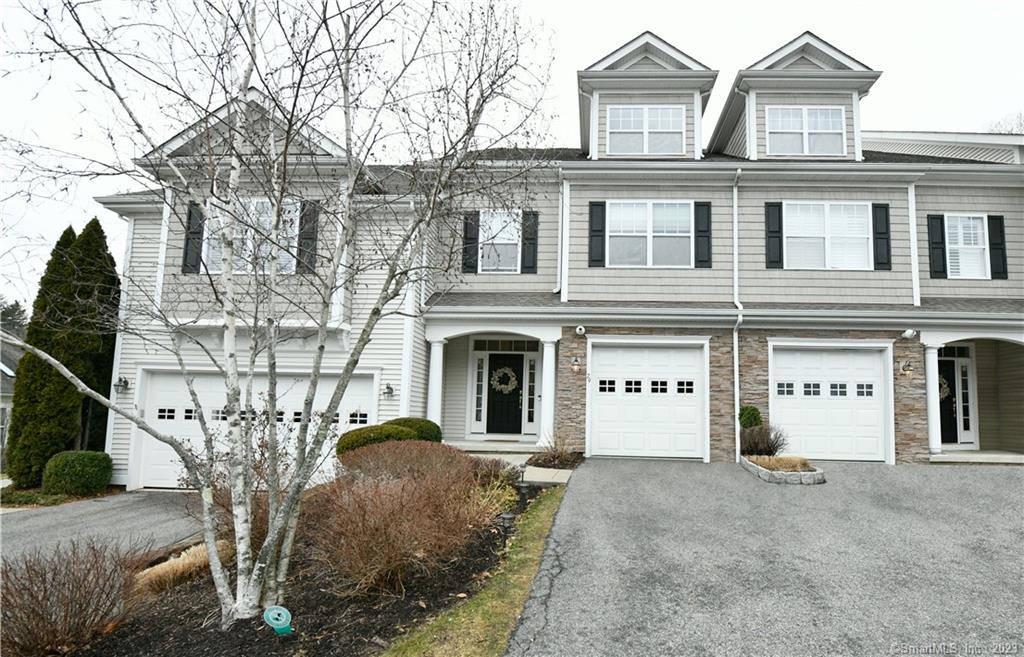 29 Ridgewood Drive, Unit 29, Middlebury, CT 06762 Compass