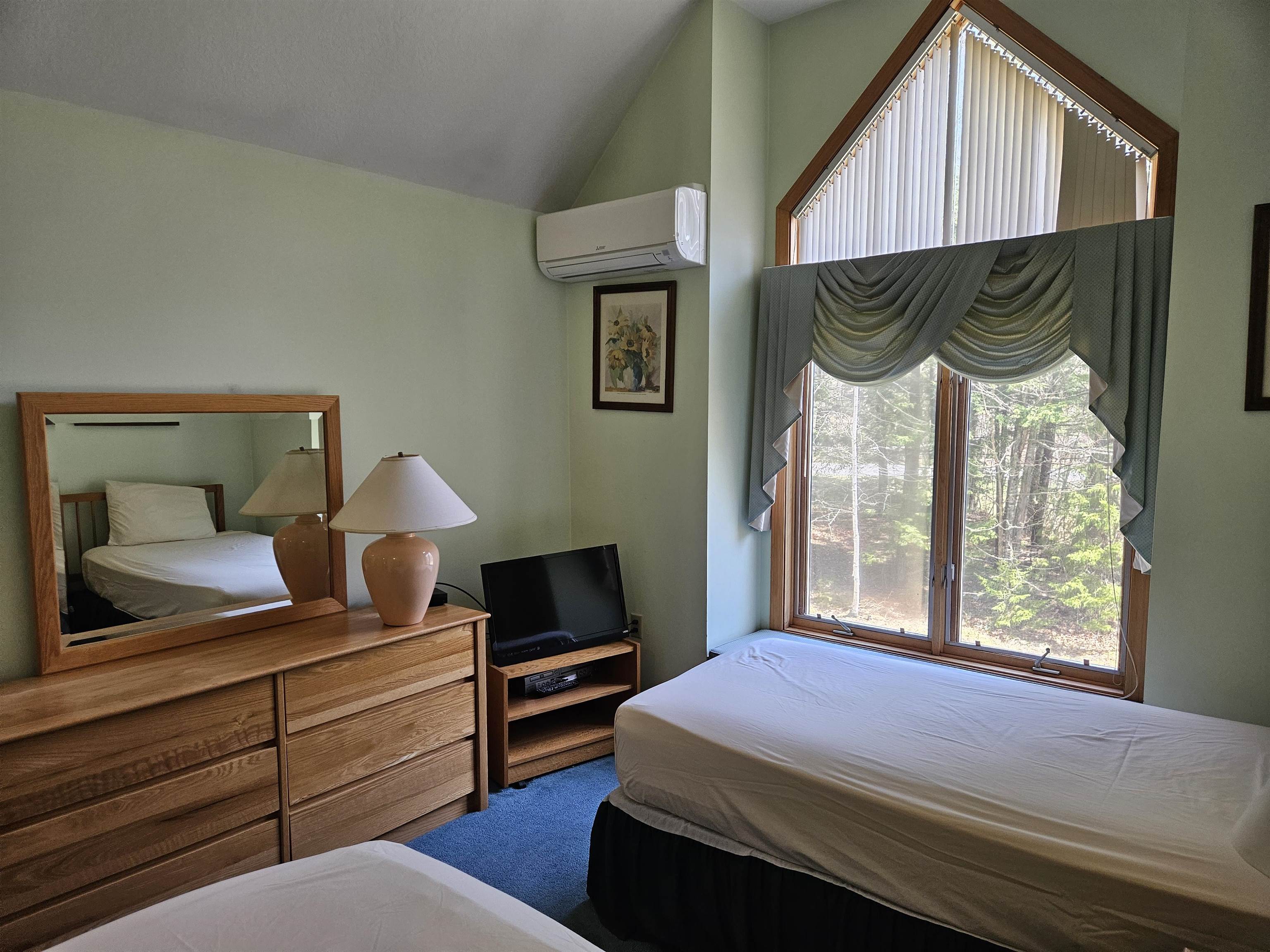 131 Forest Ridge Drive, Unit 4 Lincoln, NH 03251 - Photo 29 of 42