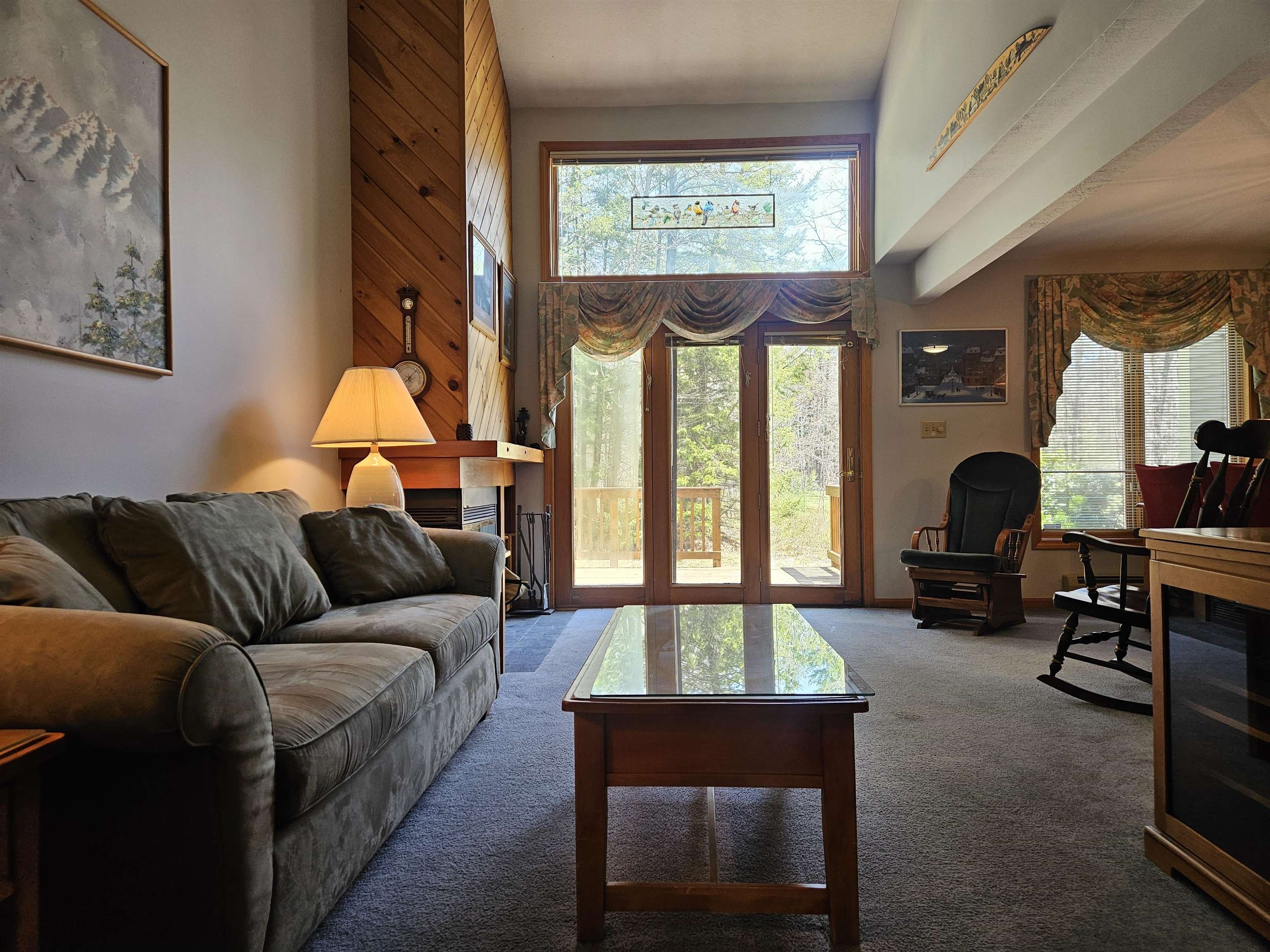 131 Forest Ridge Drive, Unit 4 Lincoln, NH 03251 - Photo 4 of 42