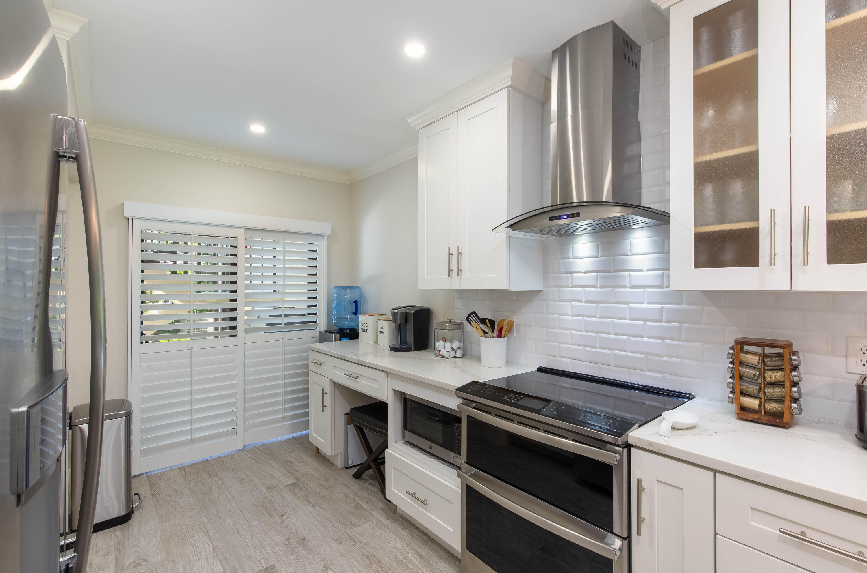 13329 Polo Club Road, Unit A 103 Wellington, FL 33414 - Photo 3 of 15 kitchen