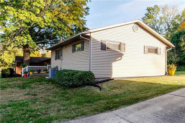 $180,000 | 1129 Riley Street, Atchison, KS 66002