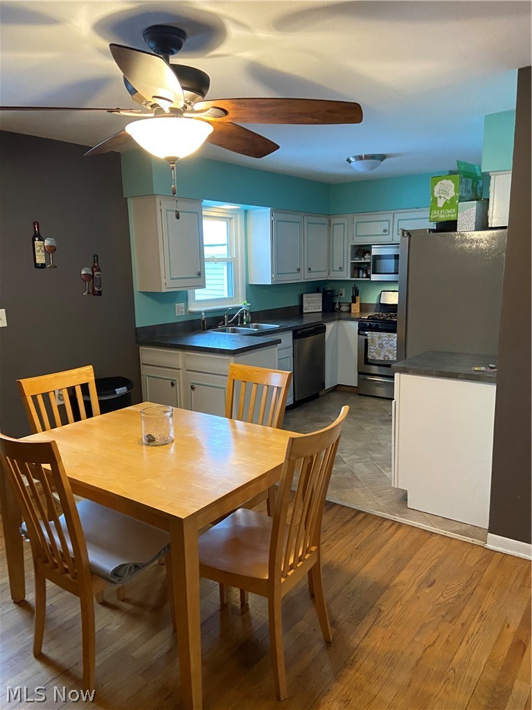 4091 Kenneth Road Stow, OH 44224 - Photo 4 of 35