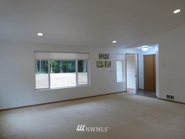 389 Arcadia Road West Port Townsend, WA 98368 - Photo 7 of 24 Gallery Image 7