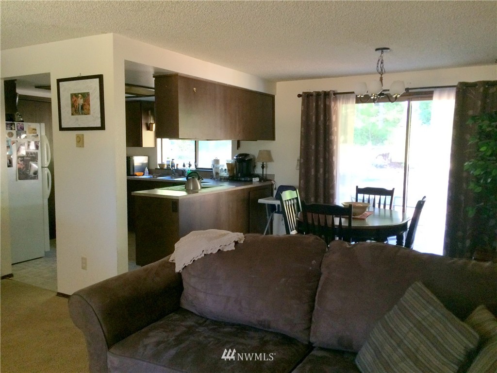 16534 Parrish Road Southwest Olympia, WA 98512 - Photo 4 of 18