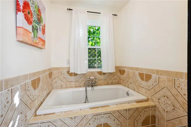 $578,000 | 654 Marilyn Drive, Mandeville, LA 70448