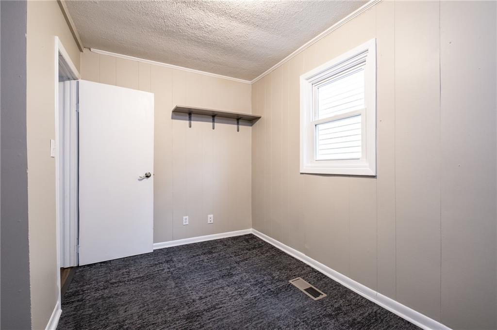 645 Maple Street Columbus, IN 47201 - Photo 15 of 30 Gallery Image 15