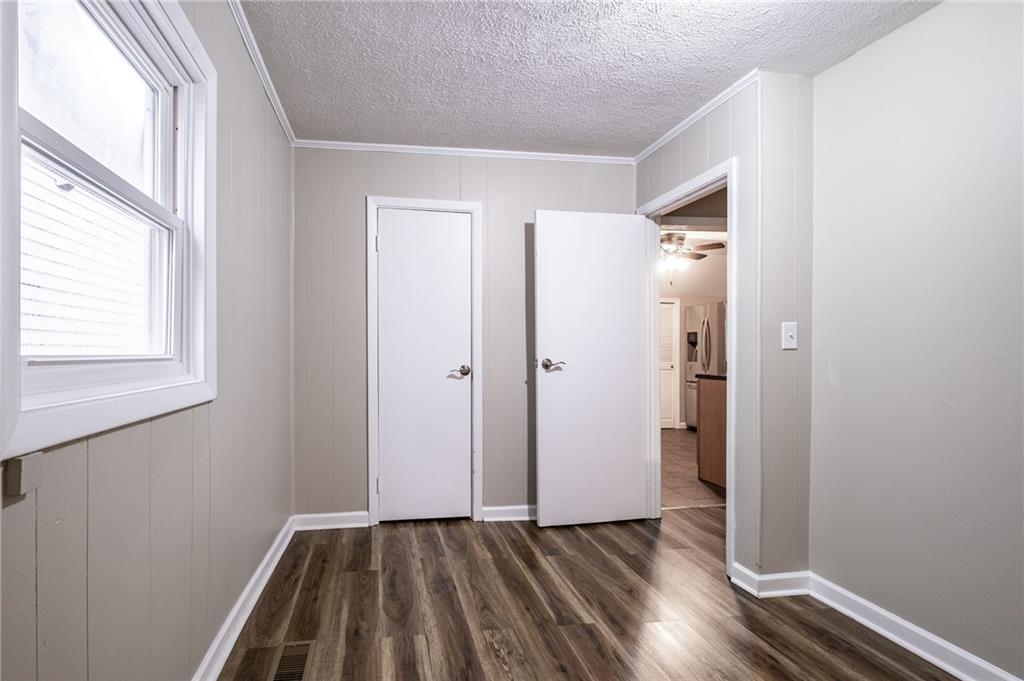 645 Maple Street Columbus, IN 47201 - Photo 17 of 30 Gallery Image 17