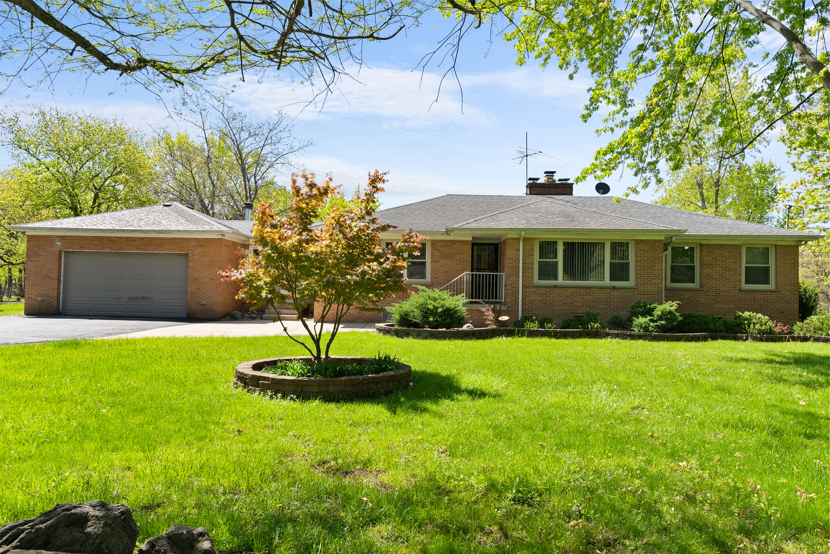 3315 East Bemes Road Crete, IL 60417 - Photo 2 of 31