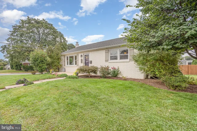 $385,000 | 129 Forney Drive, Lititz, PA 17543