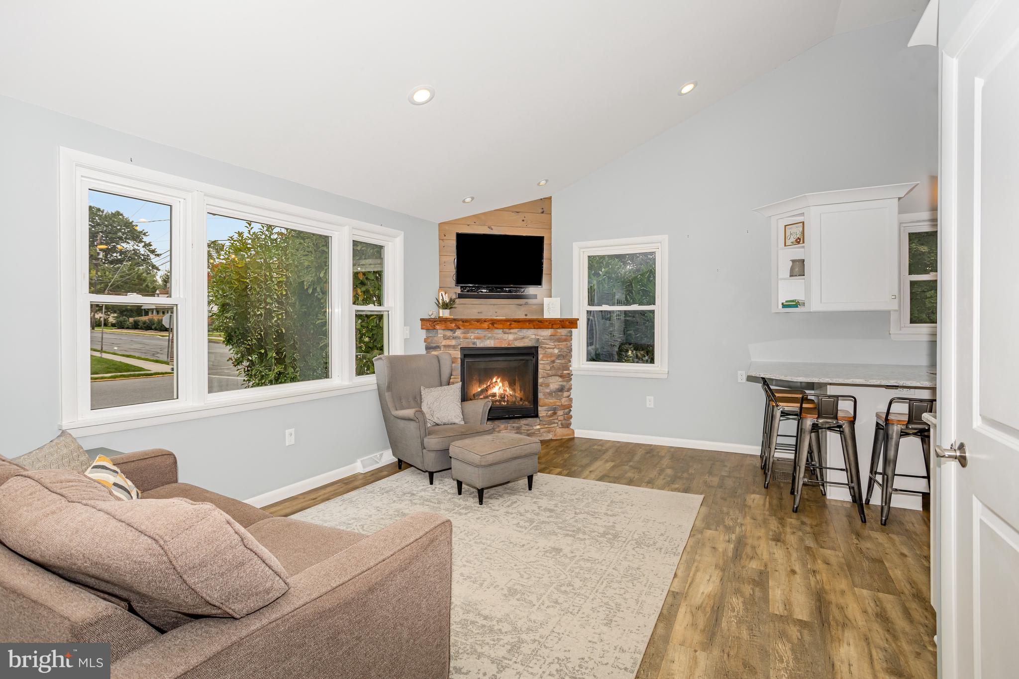 129 Forney Drive Lititz, PA 17543 - Photo 6 of 34