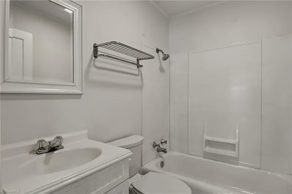 $1,400 | 1008 Cleburne Street, Greensboro, NC 27408