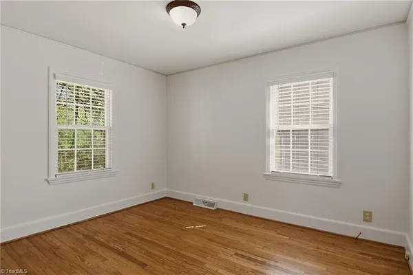 $1,400 | 1008 Cleburne Street, Greensboro, NC 27408