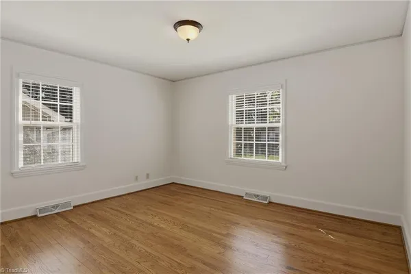 $1,400 | 1008 Cleburne Street, Greensboro, NC 27408