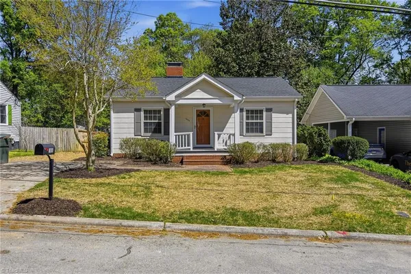 $1,400 | 1008 Cleburne Street, Greensboro, NC 27408