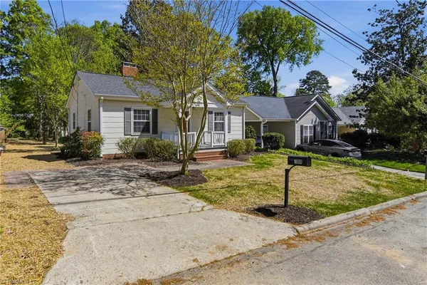 $1,400 | 1008 Cleburne Street, Greensboro, NC 27408
