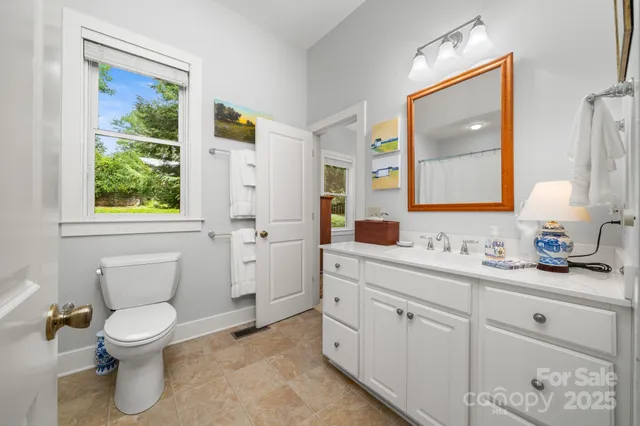 $975,000 | 36 Carver Street, Saluda, NC 28773