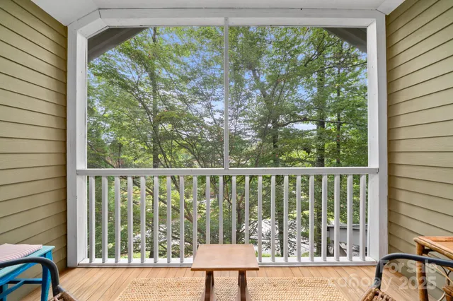 $975,000 | 36 Carver Street, Saluda, NC 28773