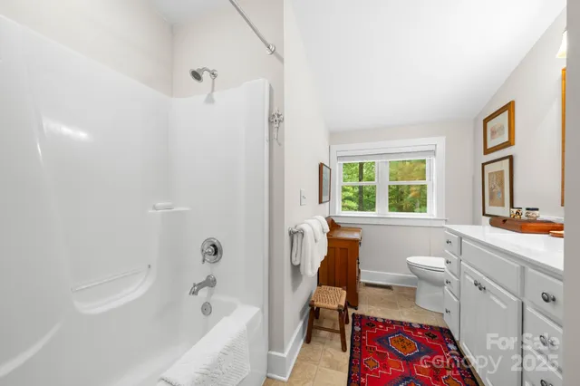 $975,000 | 36 Carver Street, Saluda, NC 28773