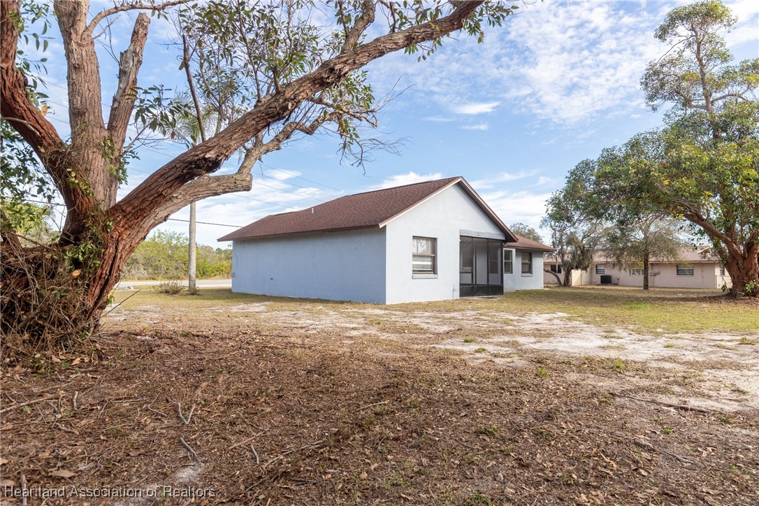 1645 Hammock Road Sebring, FL 33870 - Photo 4 of 46 Gallery Image 4