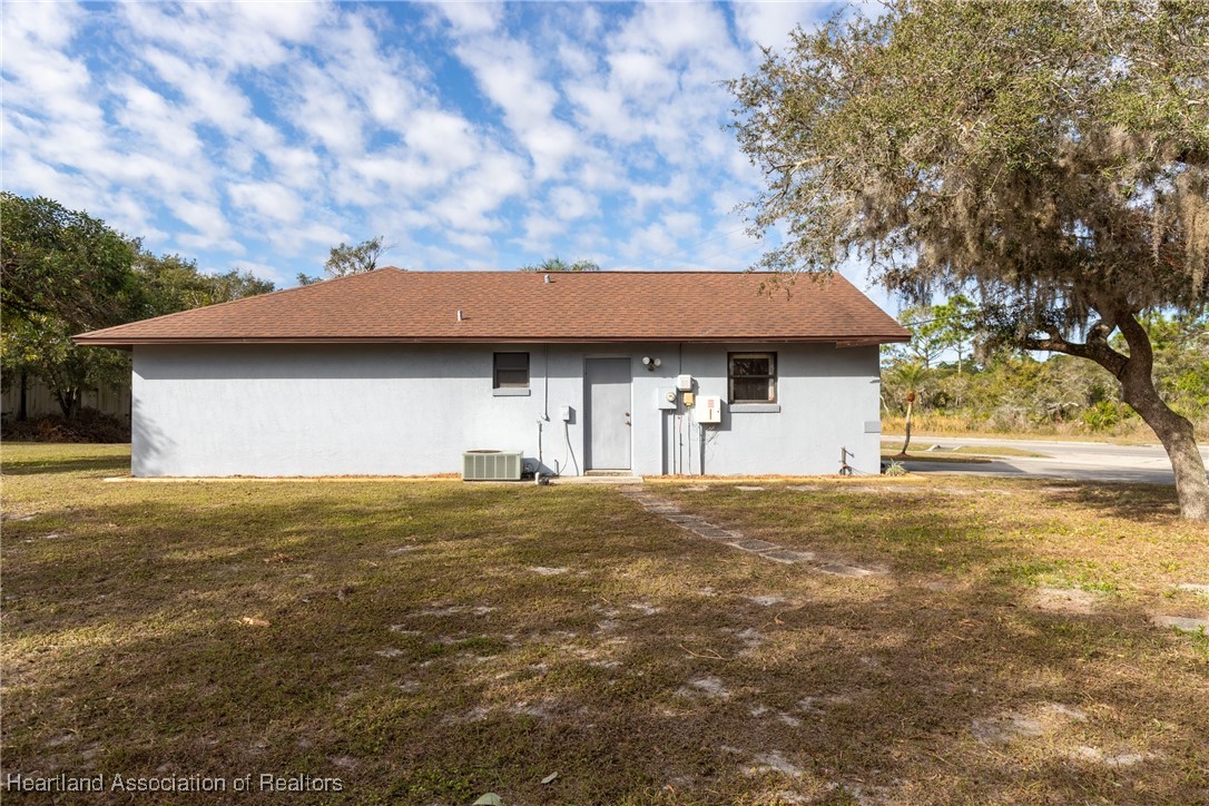 1645 Hammock Road Sebring, FL 33870 - Photo 7 of 46 Gallery Image 7