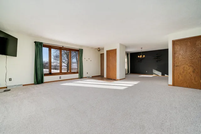 $275,000 | 2481 Gleasman Road, Rockford, IL 61103