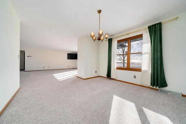 $275,000 | 2481 Gleasman Road, Rockford, IL 61103