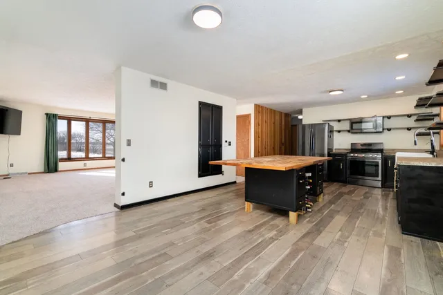 $275,000 | 2481 Gleasman Road, Rockford, IL 61103