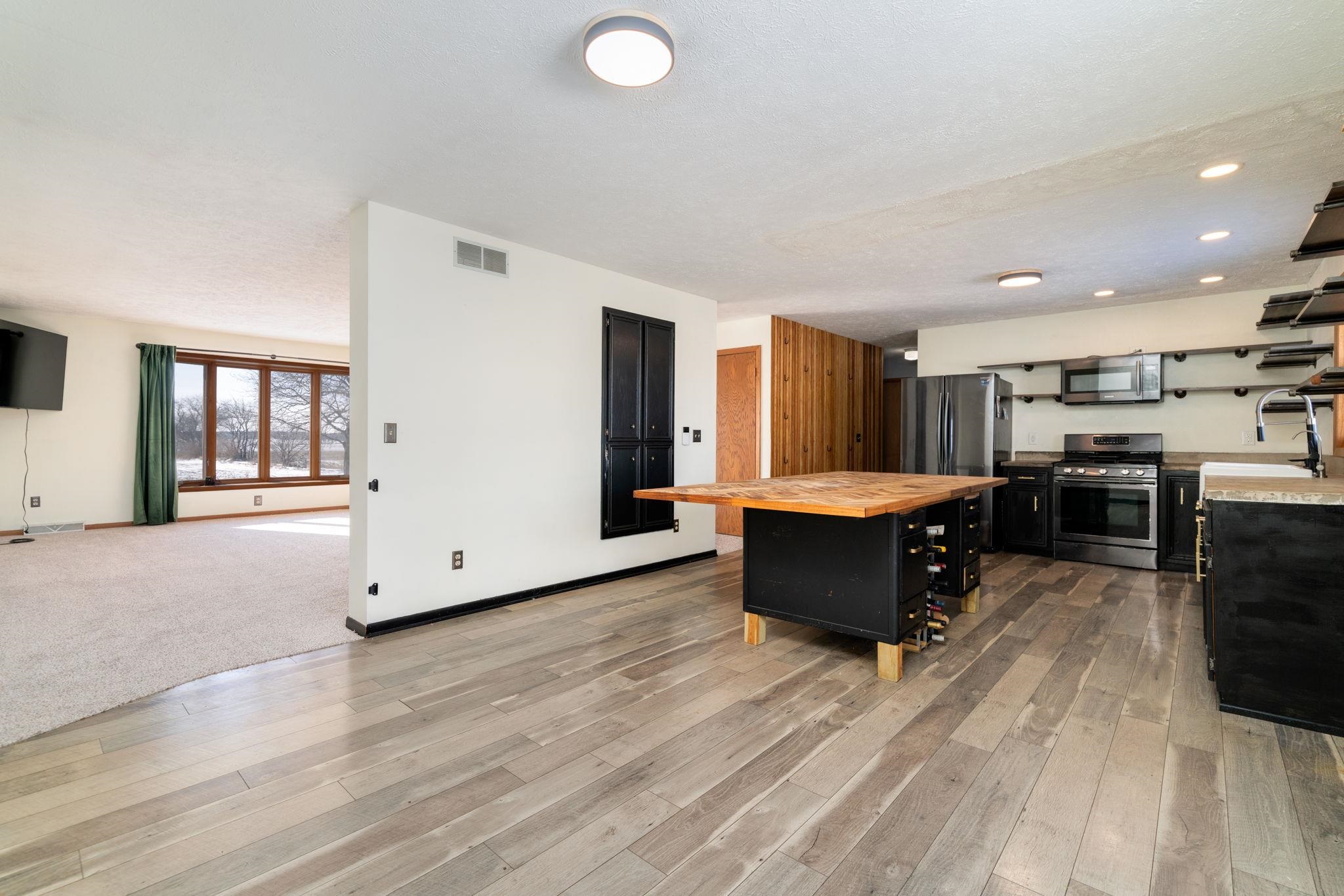 2481 Gleasman Road Rockford, IL 61103 - Photo 9 of 29