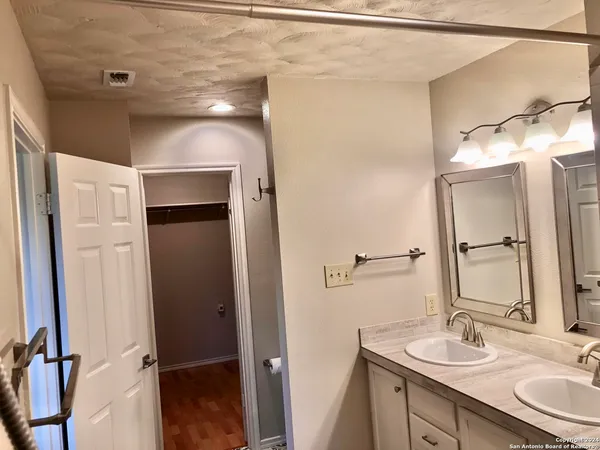 $2,850 | 1 Chaparral Hl Drive, Boerne, TX 78006