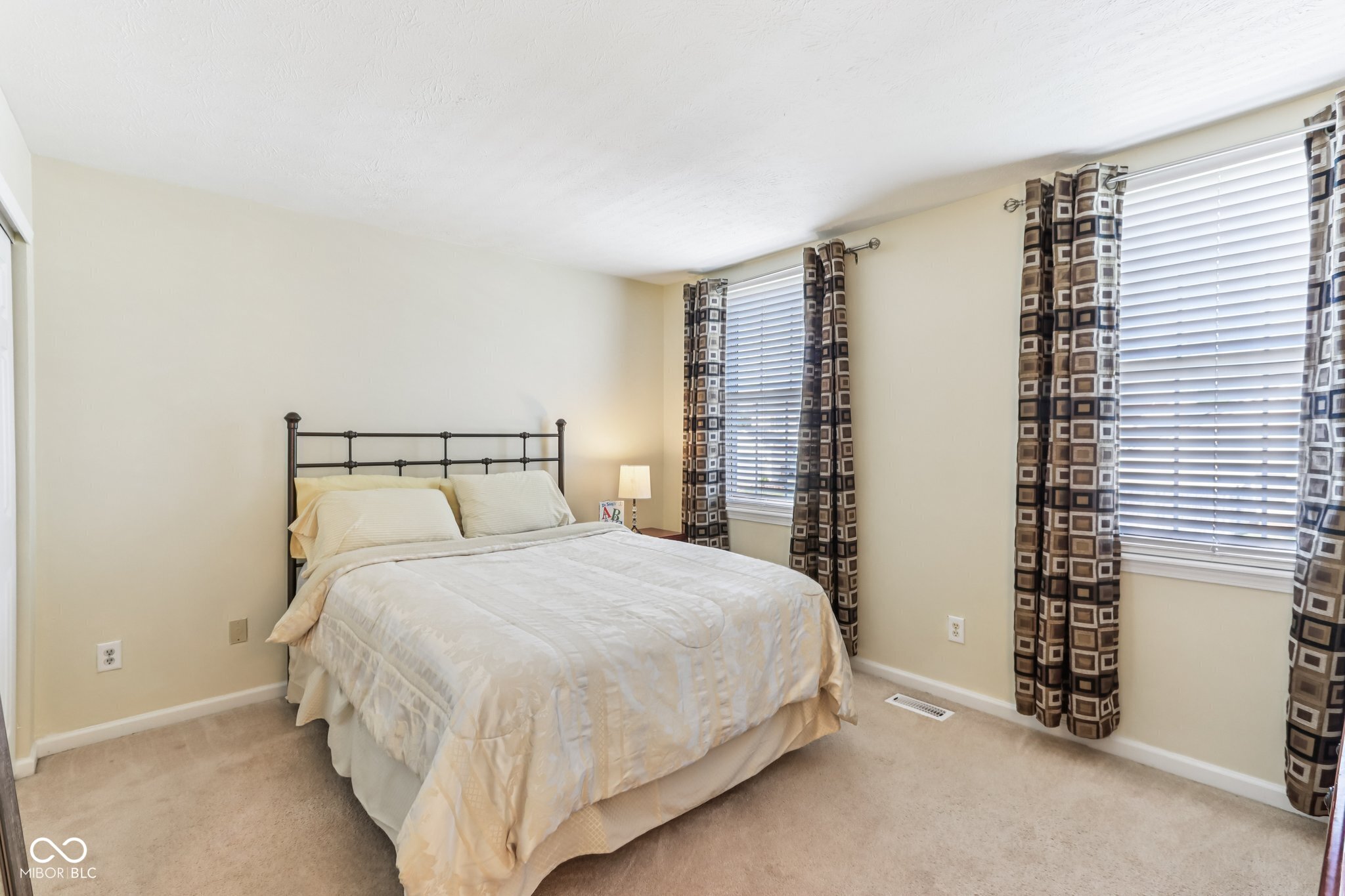 6711 Crestwell Lane Indianapolis, IN 46268 - Photo 23 of 42