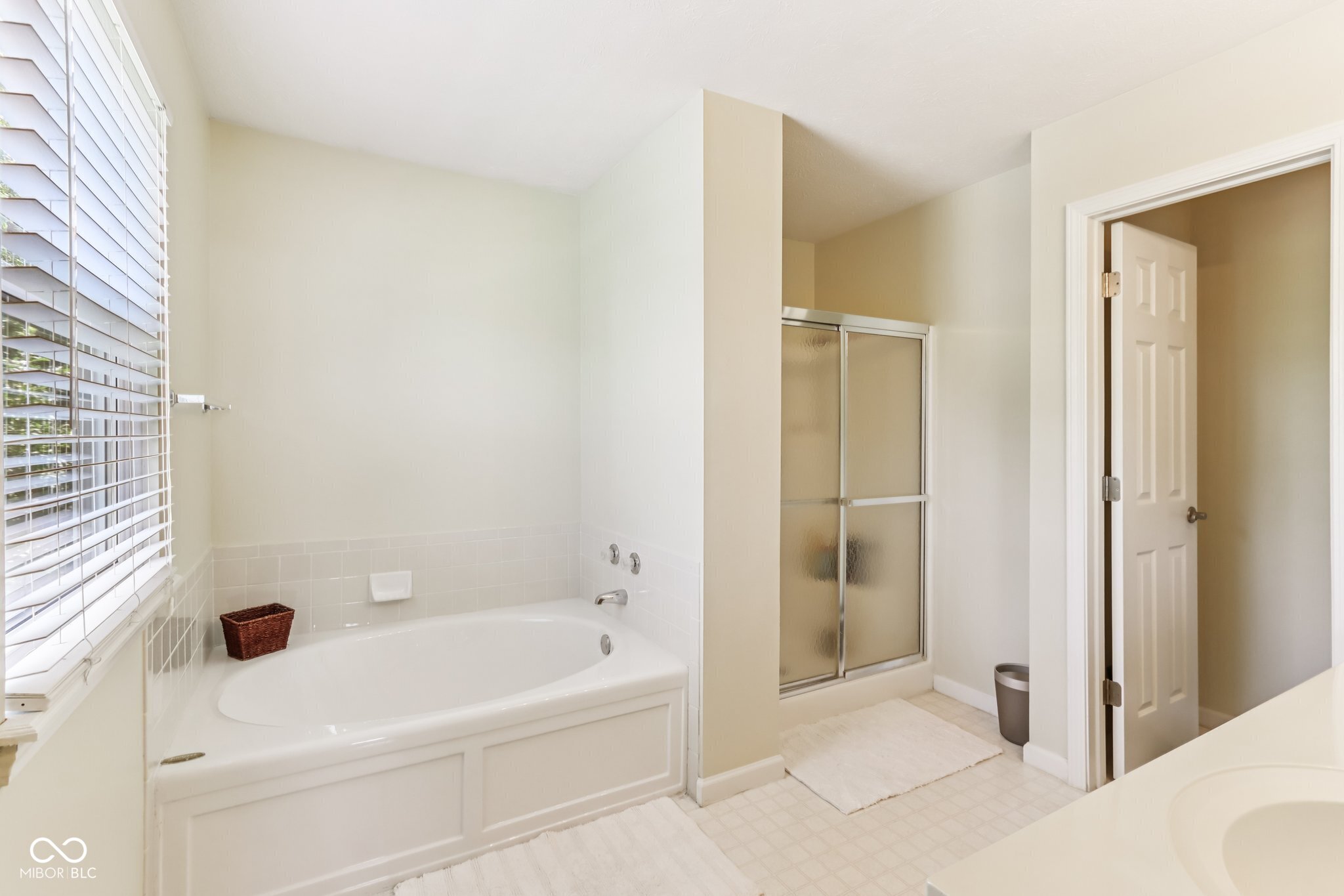 6711 Crestwell Lane Indianapolis, IN 46268 - Photo 33 of 42