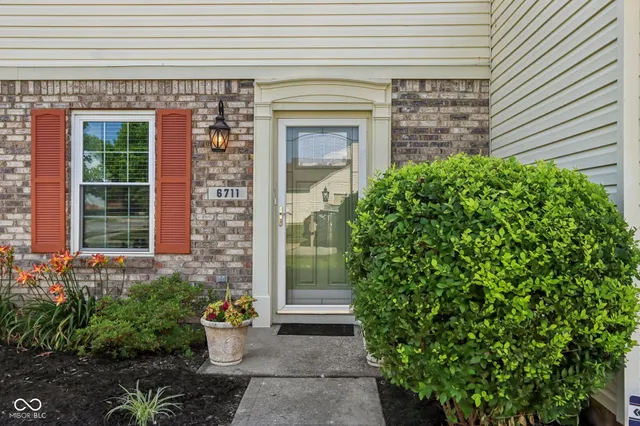 $314,900 | 6711 Crestwell Lane, Indianapolis, IN 46268