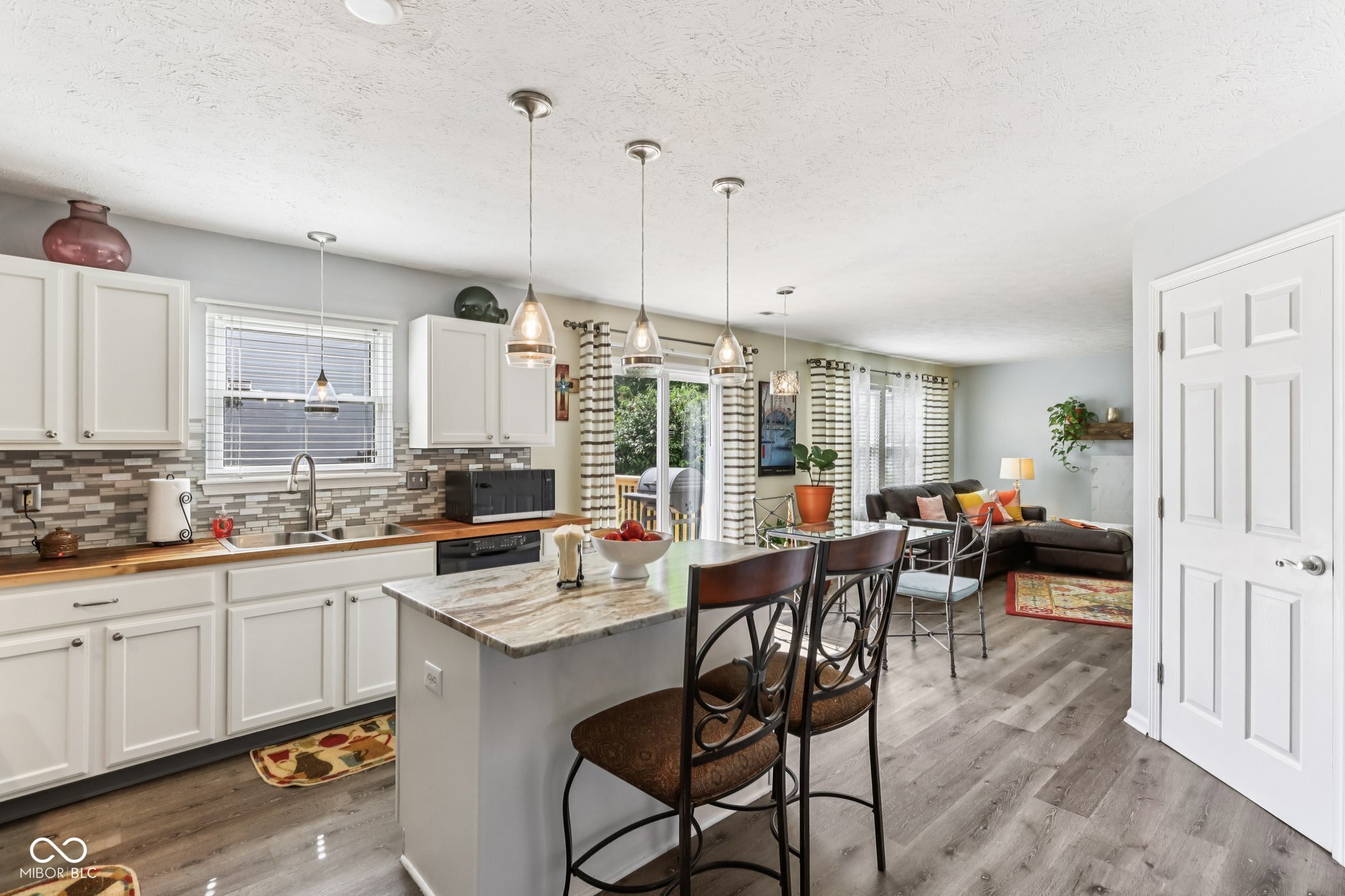 6711 Crestwell Lane Indianapolis, IN 46268 - Photo 7 of 42