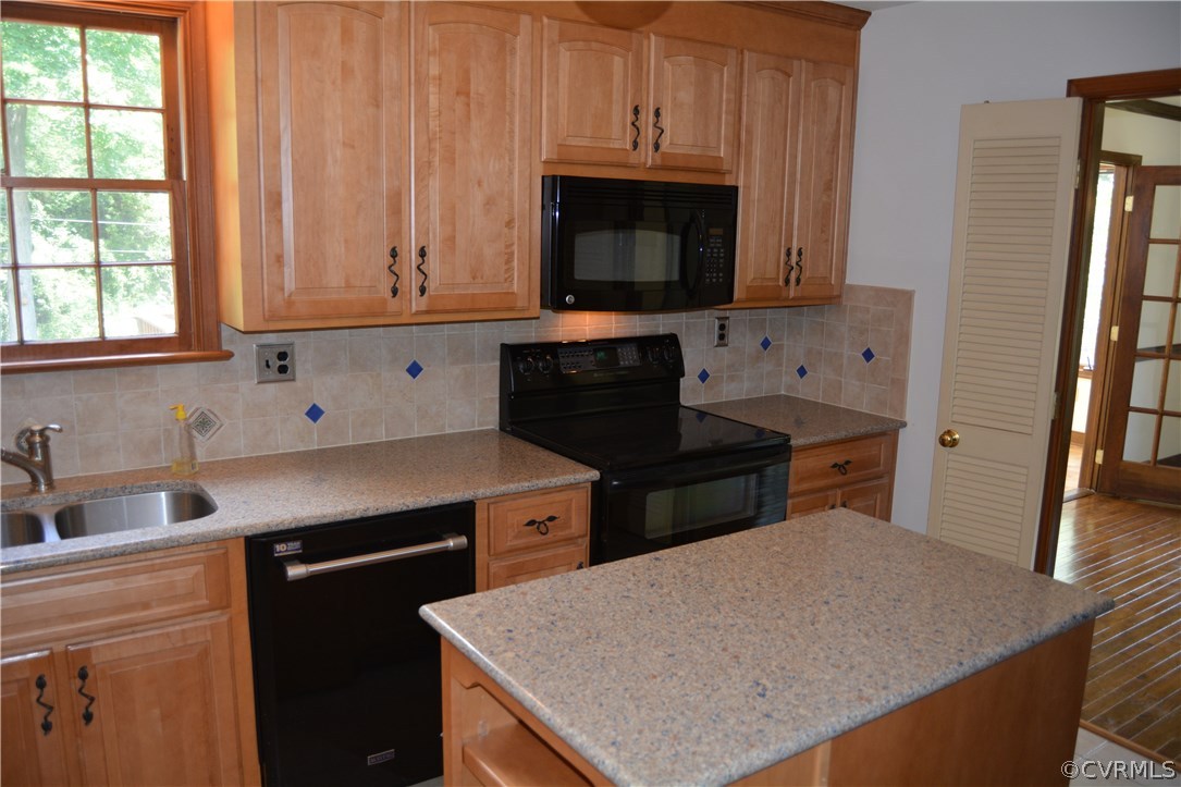 201 Midfield Road North Chesterfield, VA 23236 - Photo 11 of 36 Gallery Image 11