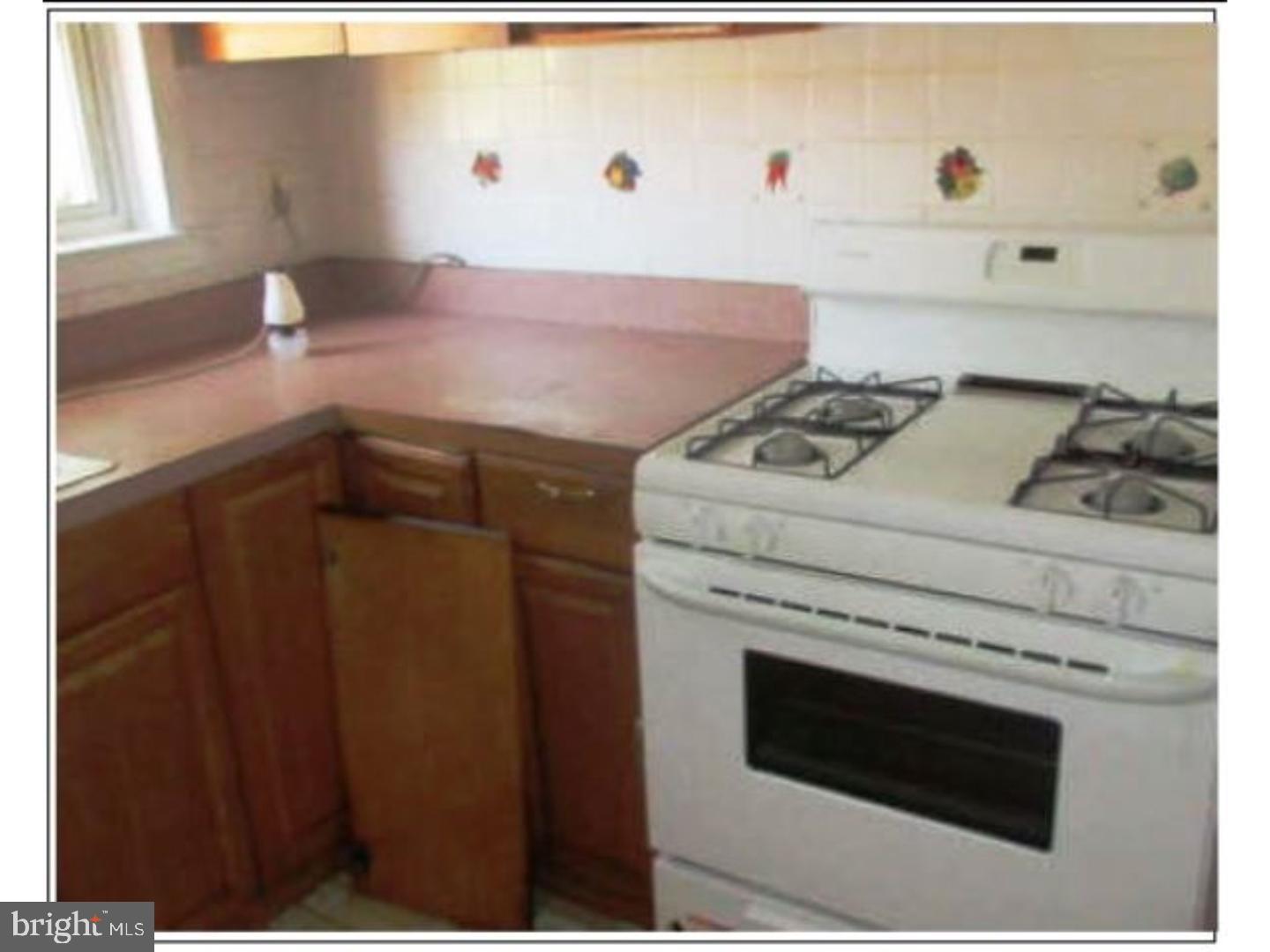 562 Raritan Street Camden, NJ 08105 - Photo 5 of 10 Gallery Image 5