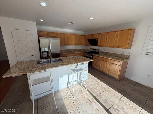 $2,200 | 9843 Ashton Pines Court, Las Vegas, NV 89147