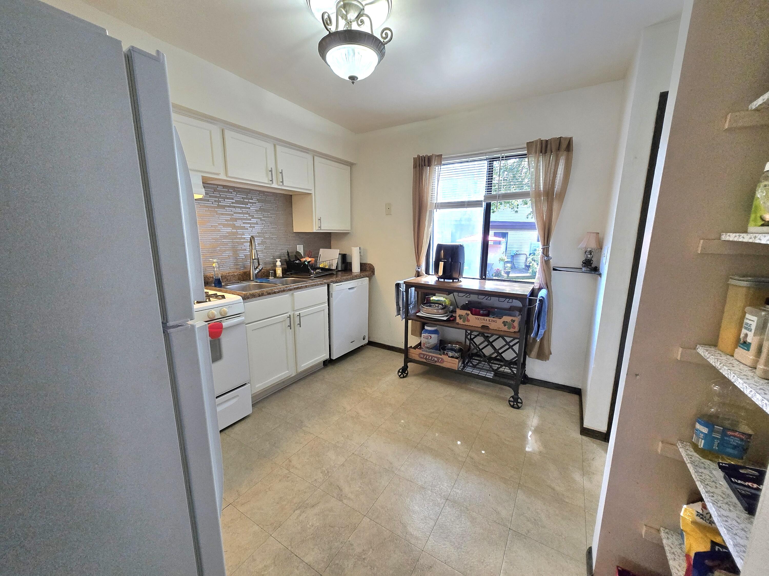 1407 Oakes Road, Unit 3 Mount Pleasant, WI 53406 - Photo 8 of 31 Oakes29