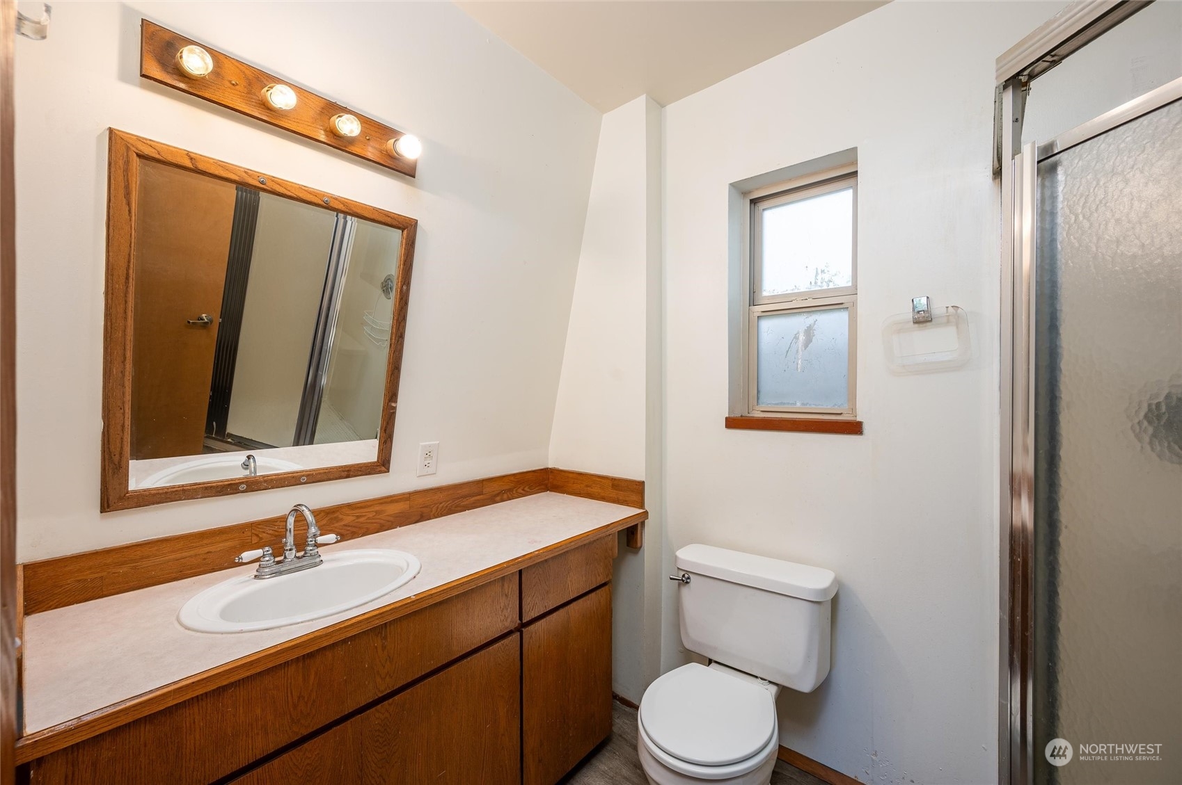 7845 Chateau Road Maple Falls, WA 98266 - Photo 12 of 27 Gallery Image 12