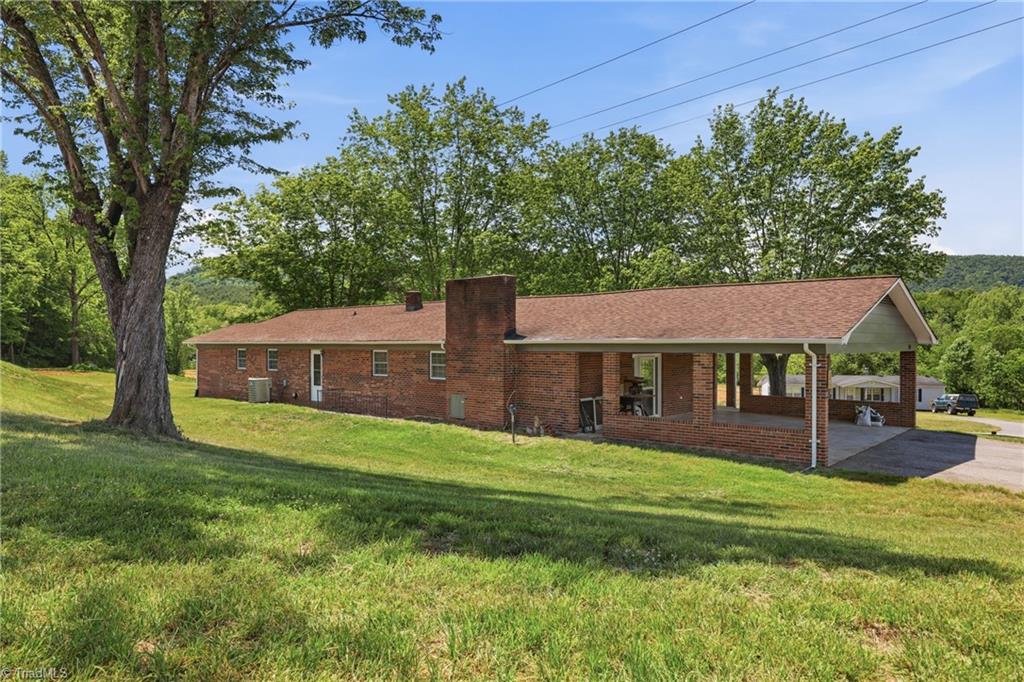 954 Parsonville Road Purlear, NC 28665 - Photo 13 of 45 Gallery Image 13