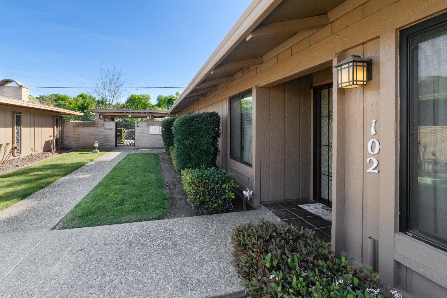 1077 Rivara Road, Unit 102 Stockton, CA 95207 - Photo 3 of 27