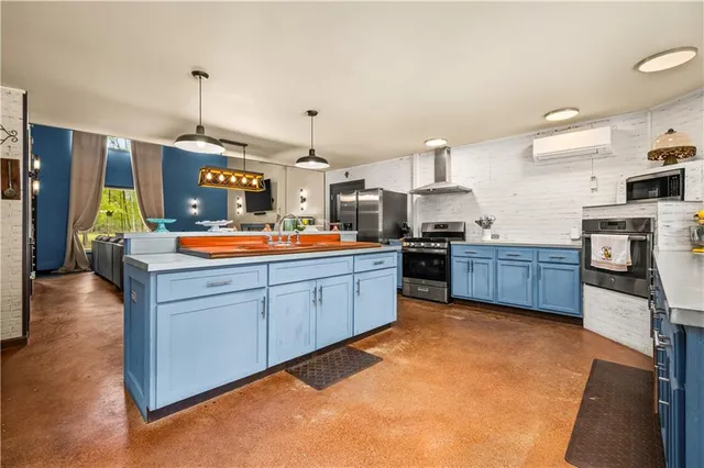 $395,000 | 8000 Hickory Grove Loop, Deville, LA 71328