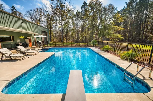 $395,000 | 8000 Hickory Grove Loop, Deville, LA 71328