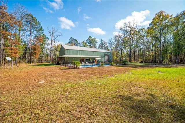 $395,000 | 8000 Hickory Grove Loop, Deville, LA 71328