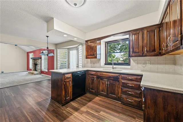 $488,000 | 11309 Riley Street, Overland Park, KS 66210