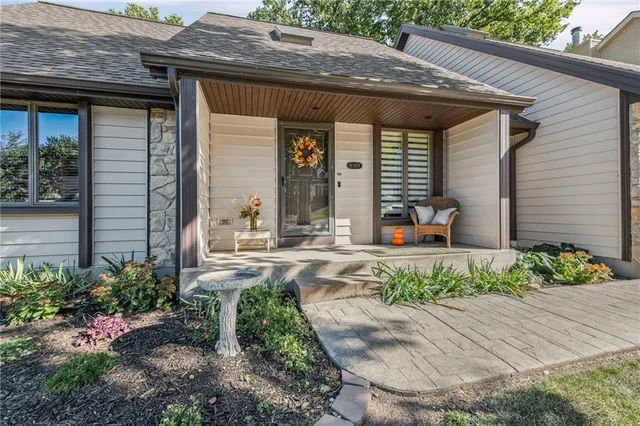 $488,000 | 11309 Riley Street, Overland Park, KS 66210