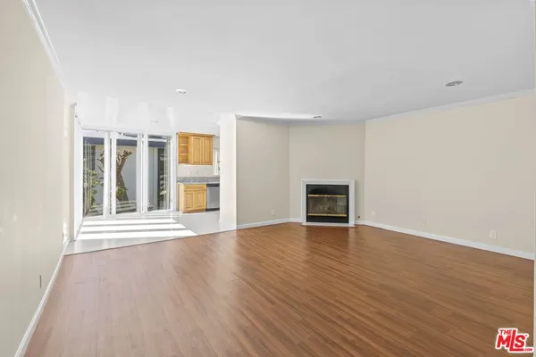$3,180 | 1233 Barry Avenue, Unit 208, Los Angeles, CA 90025