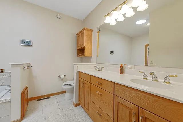 $407,900 | 2065 Raspberry Ridge Place Northeast, Owatonna, MN 55060